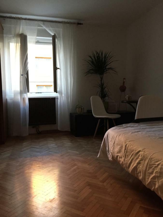Apartment Flamingo Lubiana Esterno foto